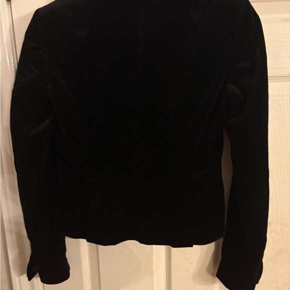 Banana Republic Black Velvet Blazer Elegant Tailored. Women’s size 2. - Picture 3 of 6